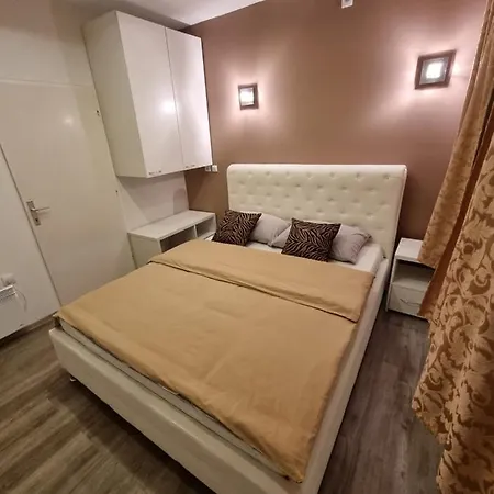 Apartman Premier Kotor Varos
