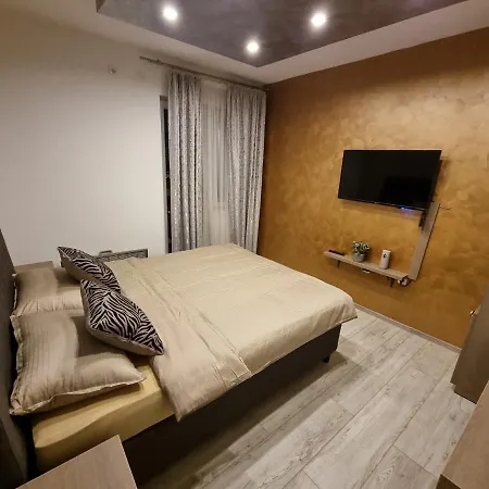 Apartman Premier *